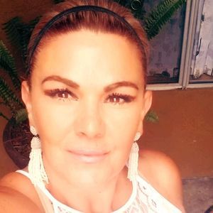 Meet your Posher, Arcelia